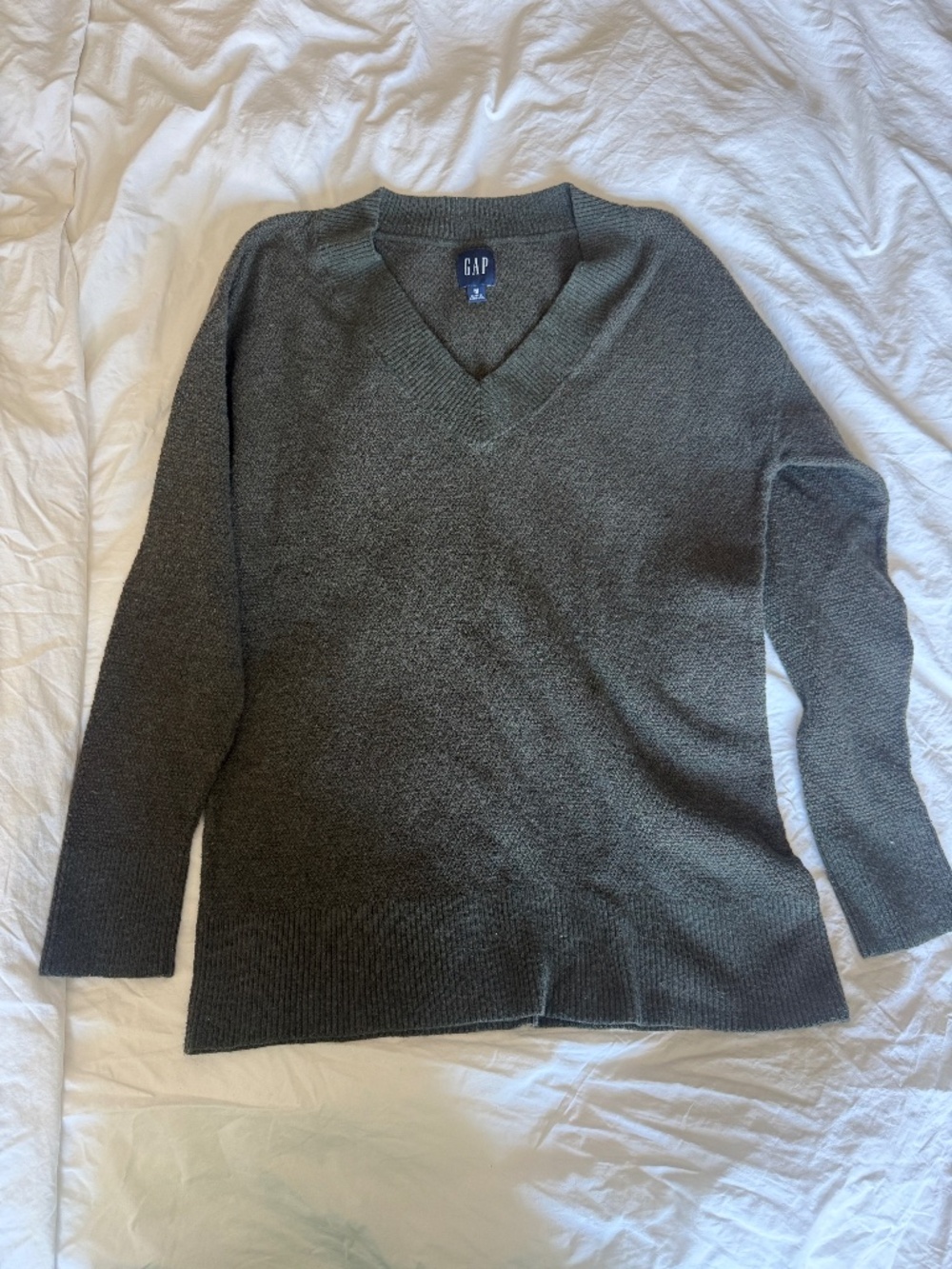 Gap hunter green sweater M
